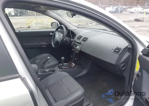 2007 Volvo V50 2.4I z USA, uszkodzony, nr VIN YV1MW390372288948